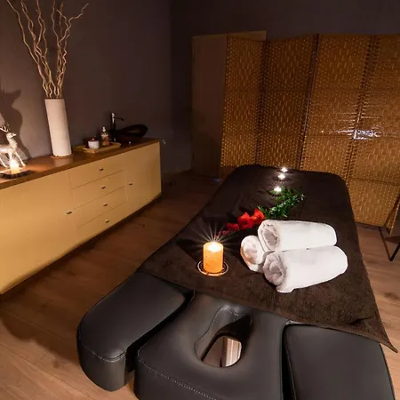 Ξενοδοχείο με διαμερίσματα Malina &