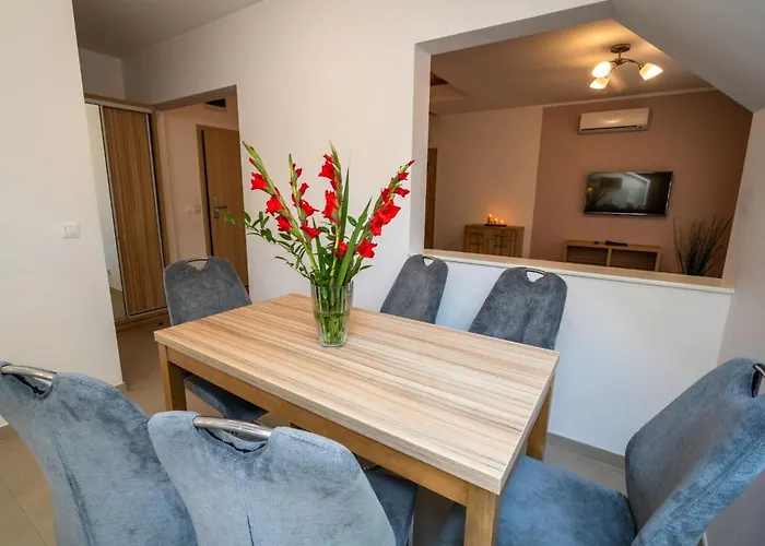 Malina & Lägenhetshotell 4*