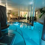 Apart-hotel Malina &