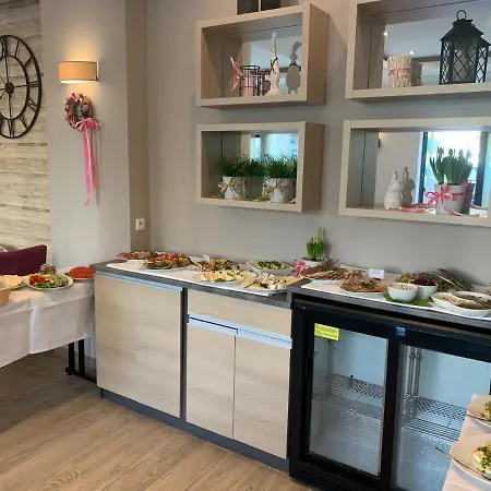 아파트호텔 Malina & 4*