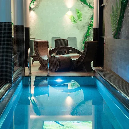 아파트호텔 Malina & 4*